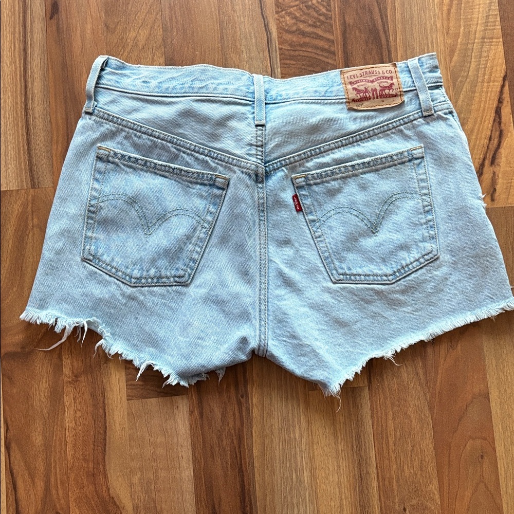 Levi's 501 Woman’s Size W29 Light Blue Distressed Jean Shorts - Picture 5 of 15